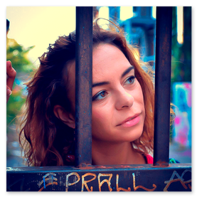 Model Amélie im Künstelerpark Berlin